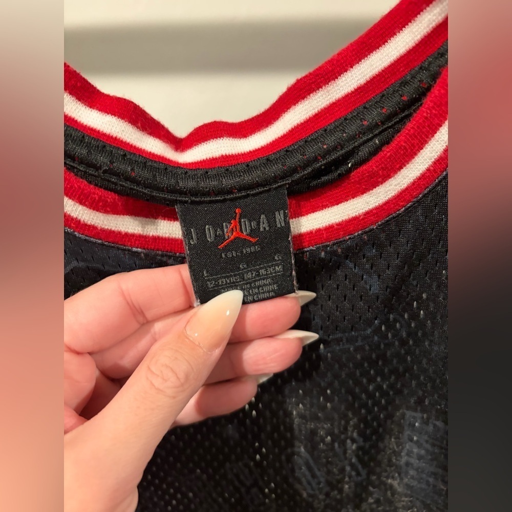 Jordan  Black Mesh Jersey - Picture 2 of 3